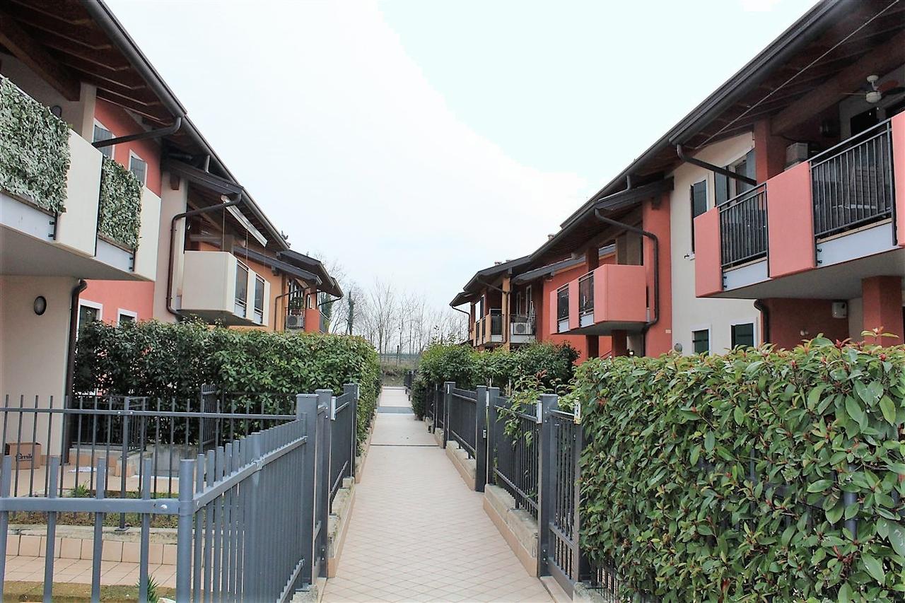 Appartamento Castelnuovo del Garda - OLIOSI - in vendita - Codice : O-0012